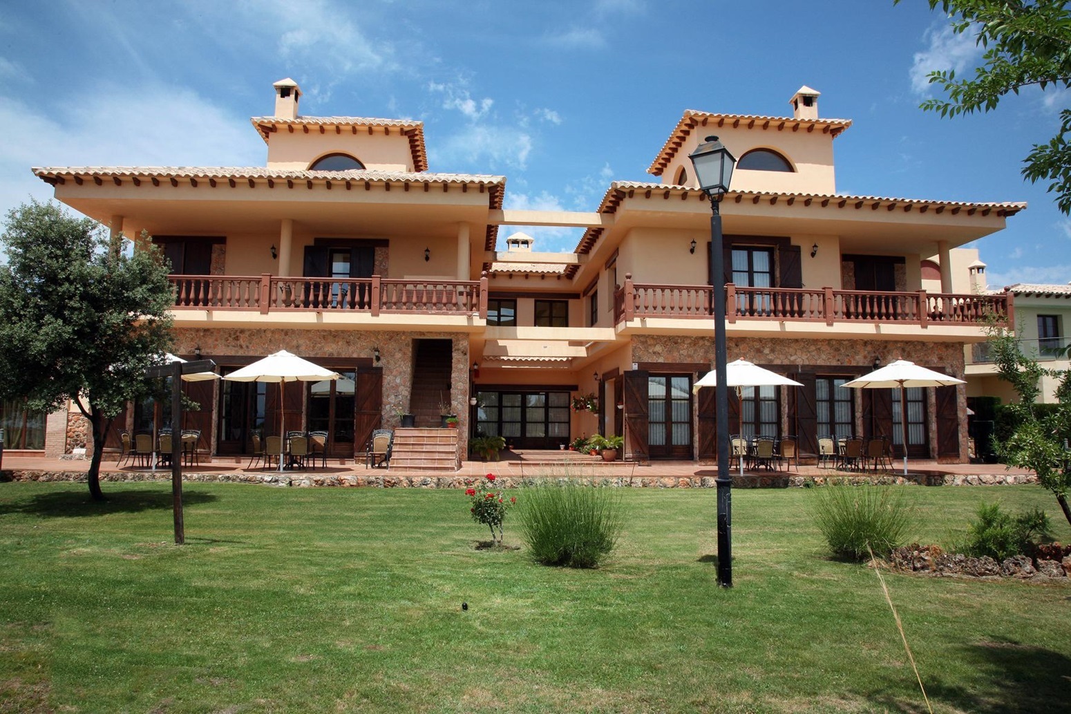 los nogales andalucia